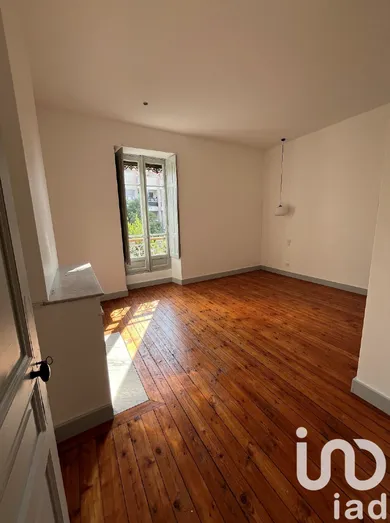 Apartment in Nîmes (30000)