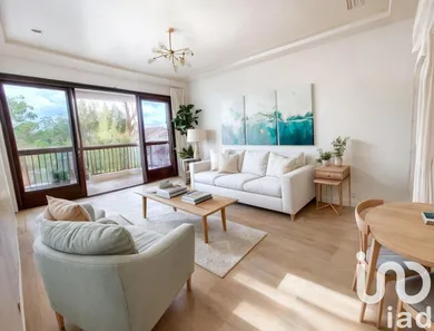 Apartment at Chennevières-sur-Marne (94430)