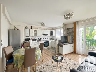 Apartment at Montfermeil (93370)