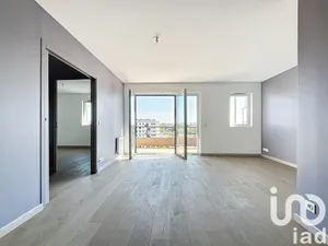 Apartment at Montreuil (93100)
