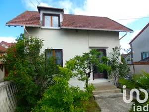 House at Les Mureaux (78130)