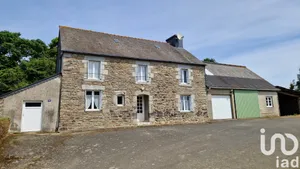 Maison à PLOUGUENAST (22150)