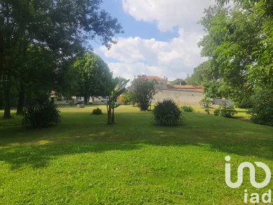 Maison à Courcelles (17400)