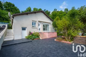 House at Osny (95520)