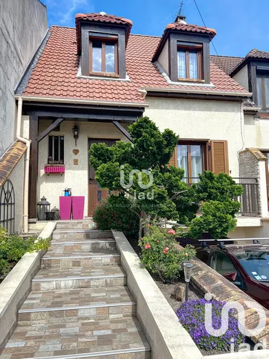 Maison traditionnelle à Tremblay-en-France (93290)