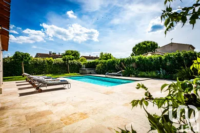 Traditional house at Monteux (84170)