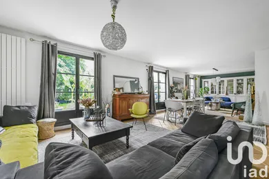 House at Rueil-Malmaison (92500)