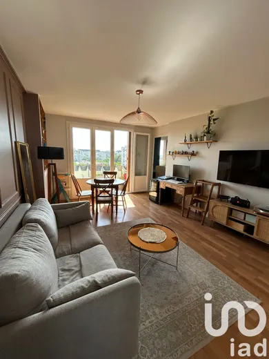 Apartment at Bagneux (92220)