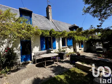 Longere at Loire-Authion (49250)