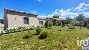 Maison traditionnelle à Saint-Saturnin-lès-Apt (84490)