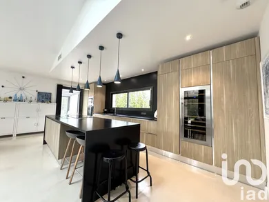 Architectural house at Six-Fours-les-Plages (83140)