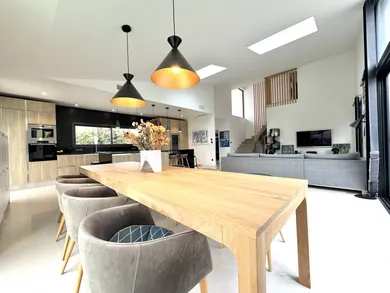 Architectural house at Six-Fours-les-Plages (83140)