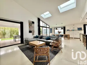 Maison d'architecte à Six-Fours-les-Plages (83140)