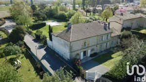 Demeure à Saint-Médard-d'Eyrans (33650)