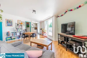 Appartement à Sainte-Geneviève-des-Bois (91700)