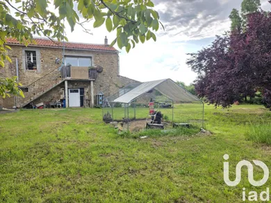 Maison de campagne à La Chapelle-Thémer (85210)