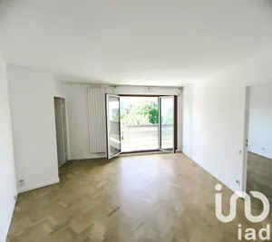 Apartment at Issy-les-Moulineaux (92130)
