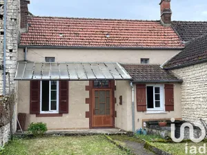 Maison de village à Moulins-en-Tonnerrois (89310)