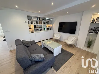 Traditional house at Itteville (91760)