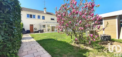 Maison traditionnelle à Maurepas (78310)