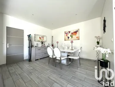 Maison traditionnelle à Ozoir-la-Ferrière (77330)