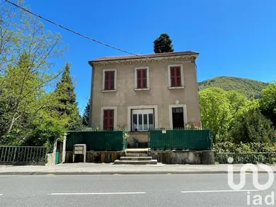 Building in Digne-les-Bains (04000)