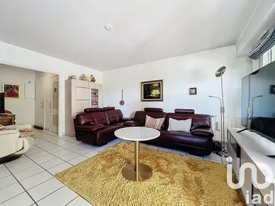 Apartment in Roquebrune-sur-Argens (83520)