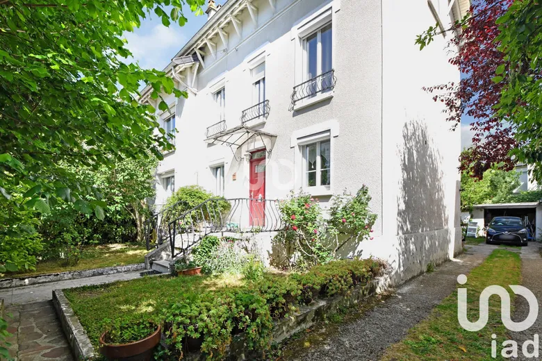 Maison 8 pièces 200 m² · à Bry-sur-Marne · 200 m² · 898 000 €