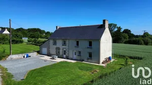 Maison à Saint-Juvat (22630)