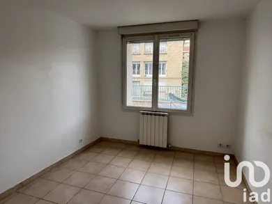 Apartment in Carpentras (84200)
