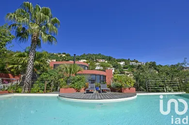Maison d'architecte à Mandelieu-la-Napoule (06210)