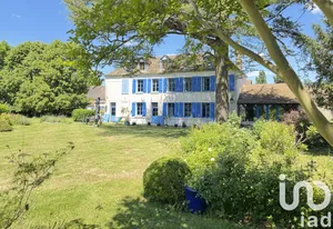 Maison de village à Houdan (78550)