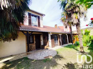 Maison traditionnelle à Ézanville (95460)