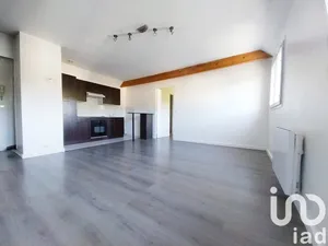 Apartment at Les Mureaux (78130)