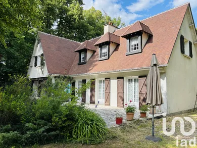 House at Lamorlaye (60260)