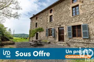 Maison de campagne à Champagnat-le-Jeune (63580)