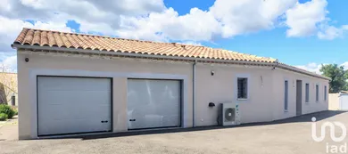 Maison traditionnelle à Saint-Saturnin-lès-Apt (84490)