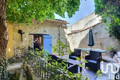 Village house at Esparron (83560)