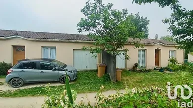 Building at Saint-Seurin-de-Cursac (33390) — 11/12