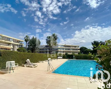 Apartment at Mandelieu-la-Napoule (06210)