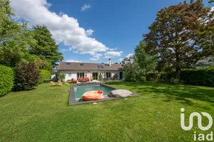 House at Saint-Witz (95470)