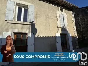 Townhouse at Barbezieux-Saint-Hilaire (16300)