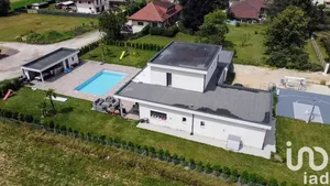 House at Izernore (01580)