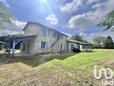Maison de campagne à Saint-Gaudent (86400)
