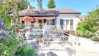 Maison traditionnelle à Le Mesnil-Saint-Denis (78320)