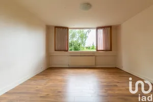 Apartment at Beynes (78650)