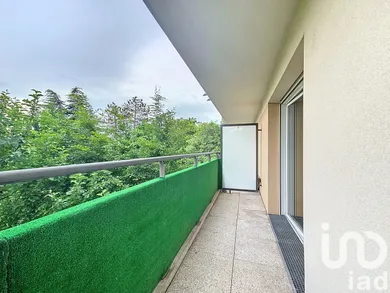 Apartment in Valenton (94460)