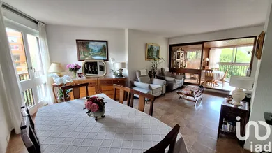 Apartment at Le Chesnay (78150)
