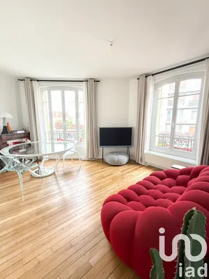Apartment at Saint-Maur-des-Fossés (94100)