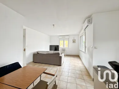 Apartment at Boujan-sur-Libron (34760)